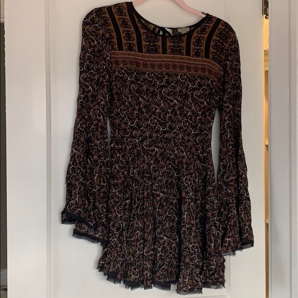 UO flared sleeve dress!